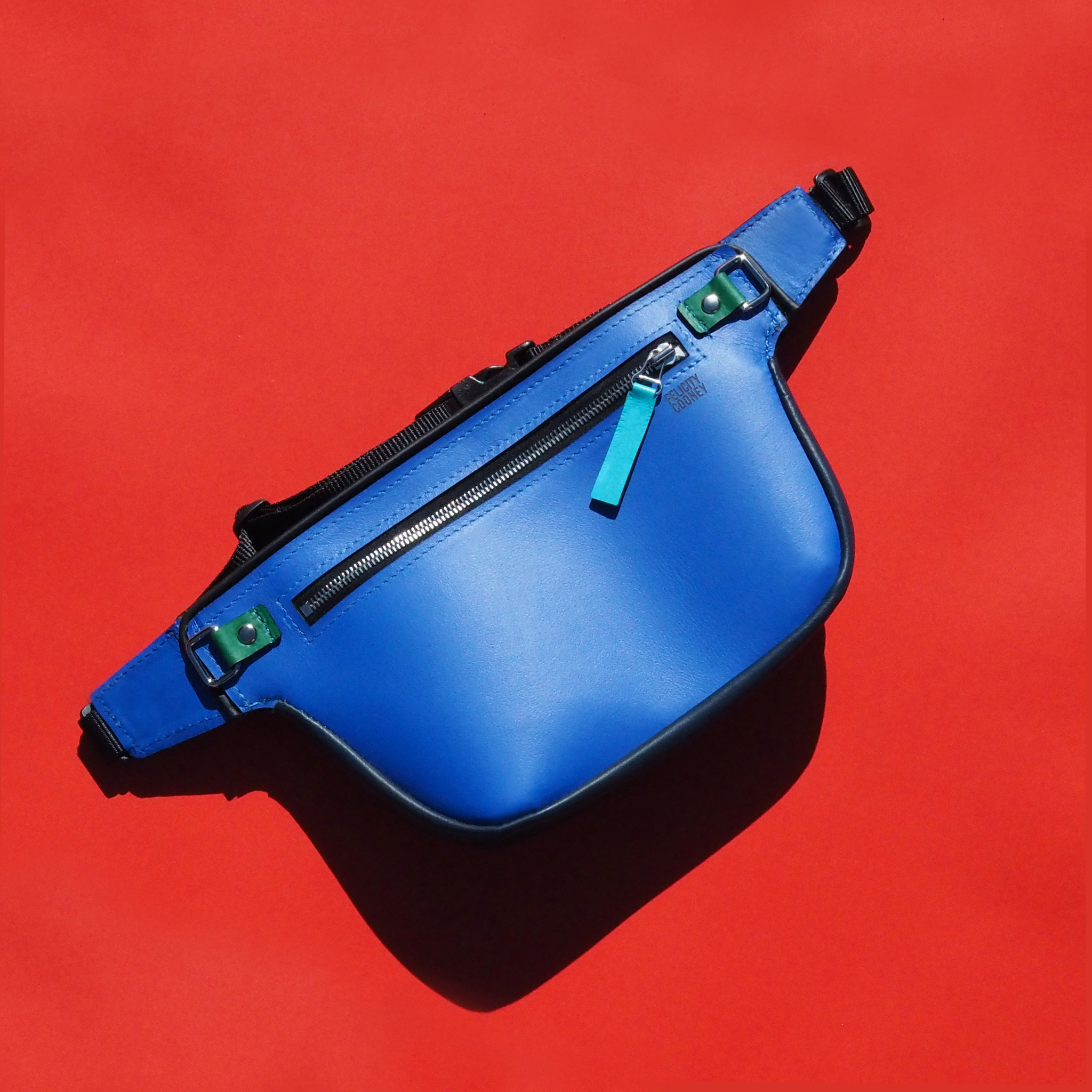 Runabout Bag - Artist Blue