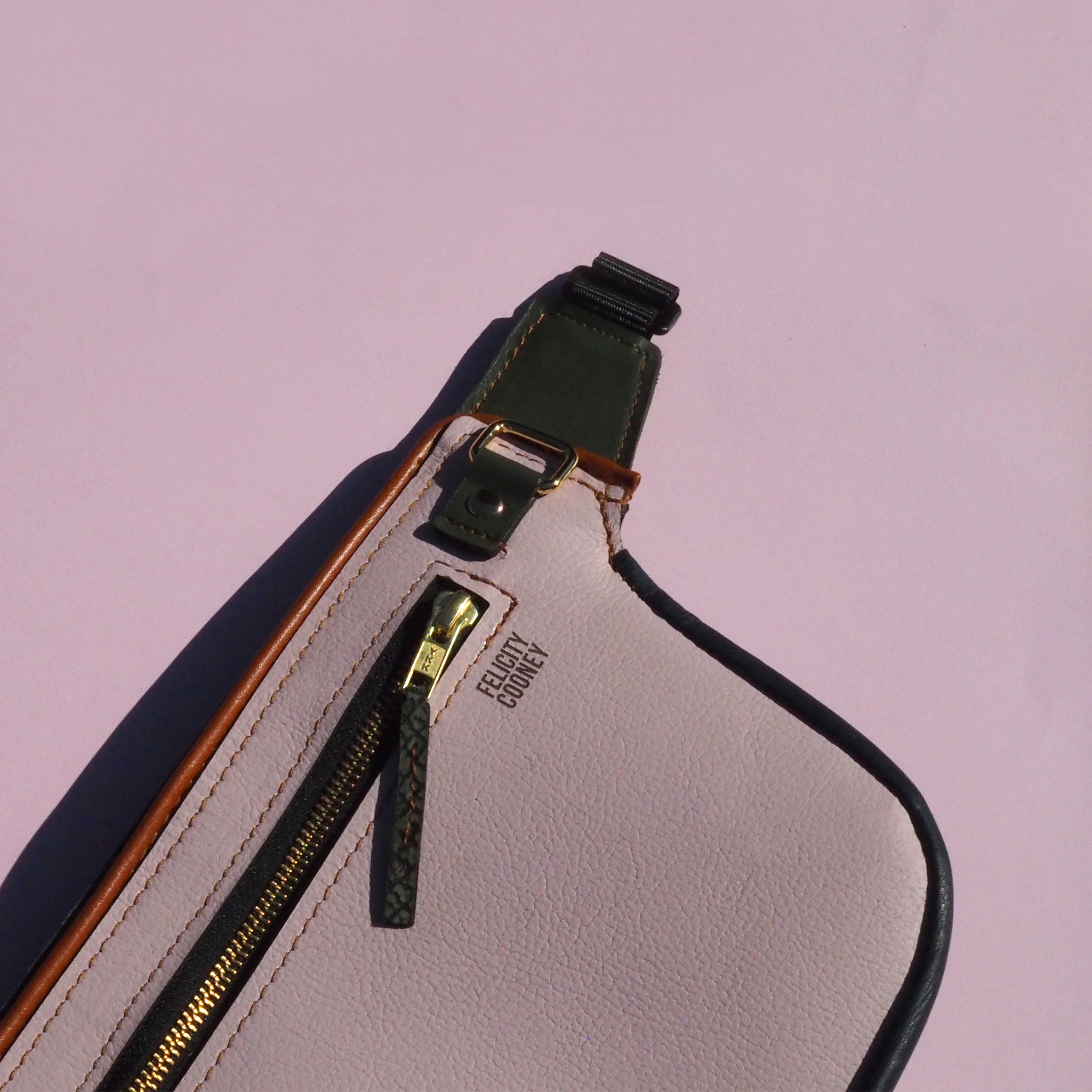 Runabout Bag - Cafe Pink