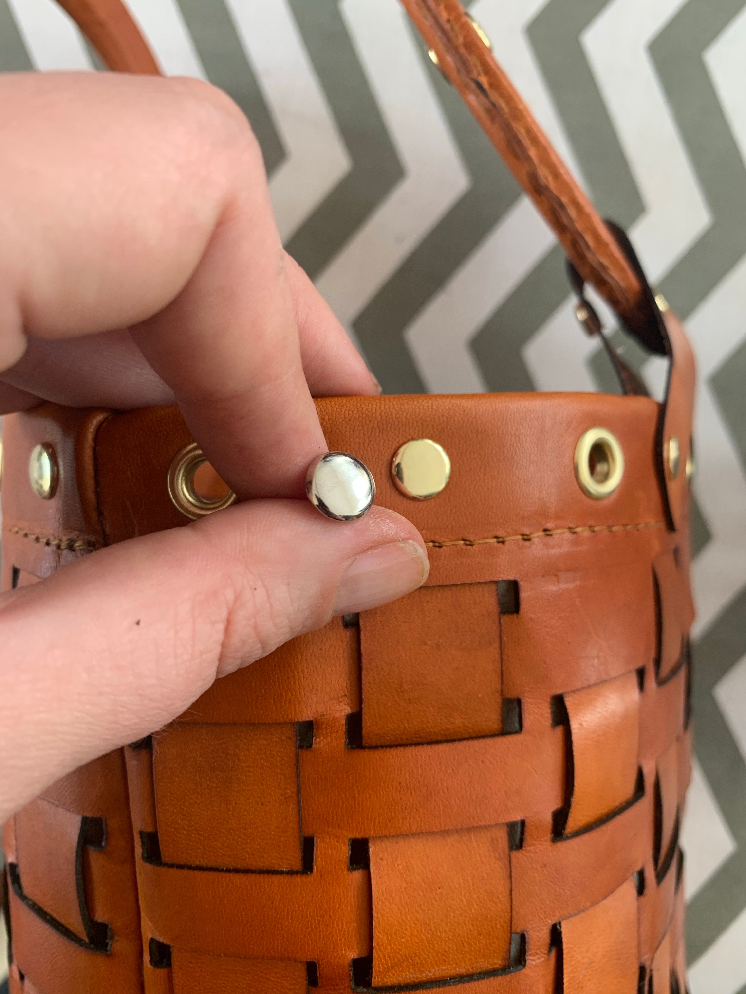 Tan Susie bag with brass hardware