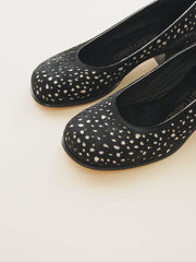 Black Speckle Pump
