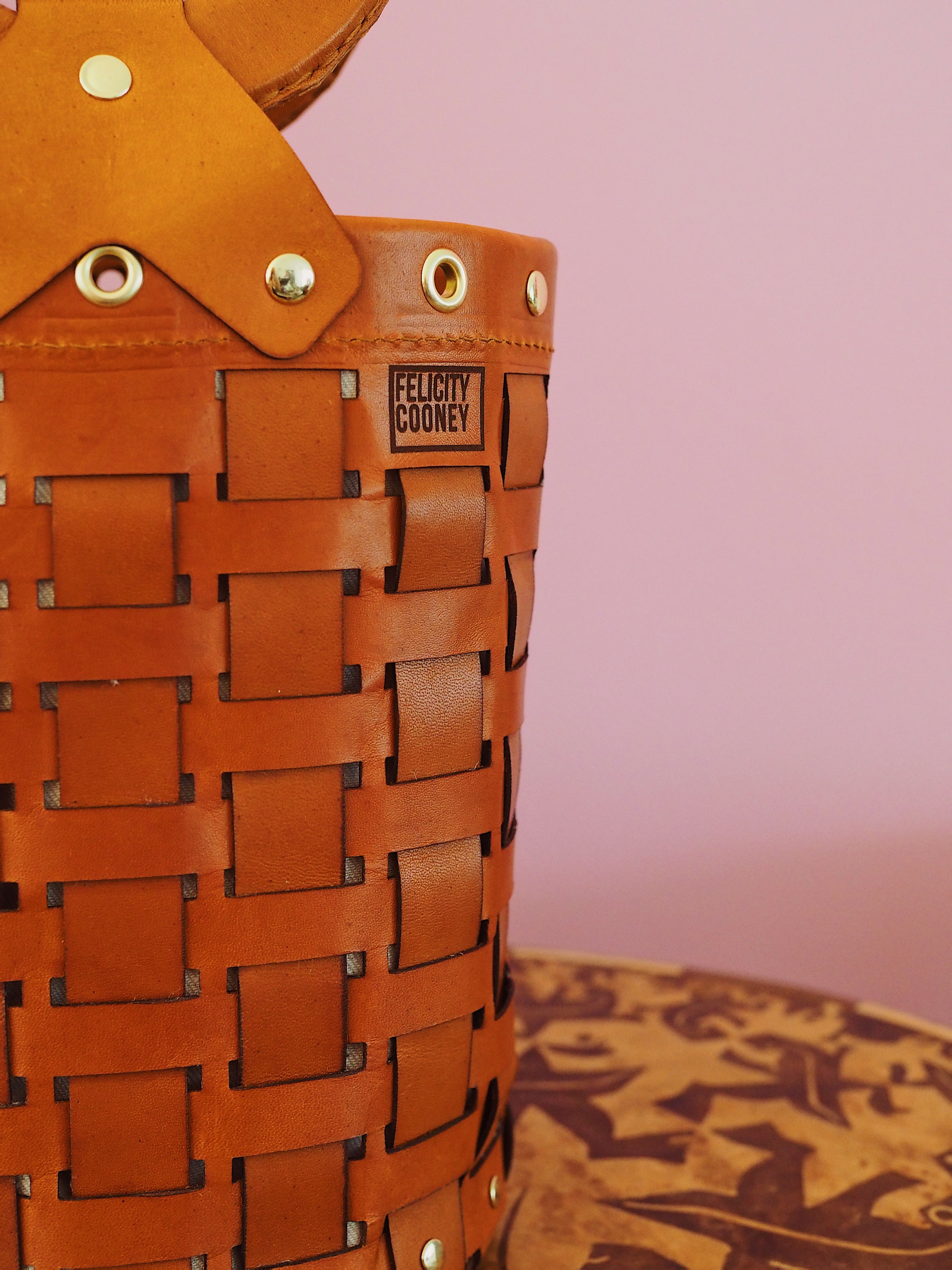 Tan Susie bag with brass hardware
